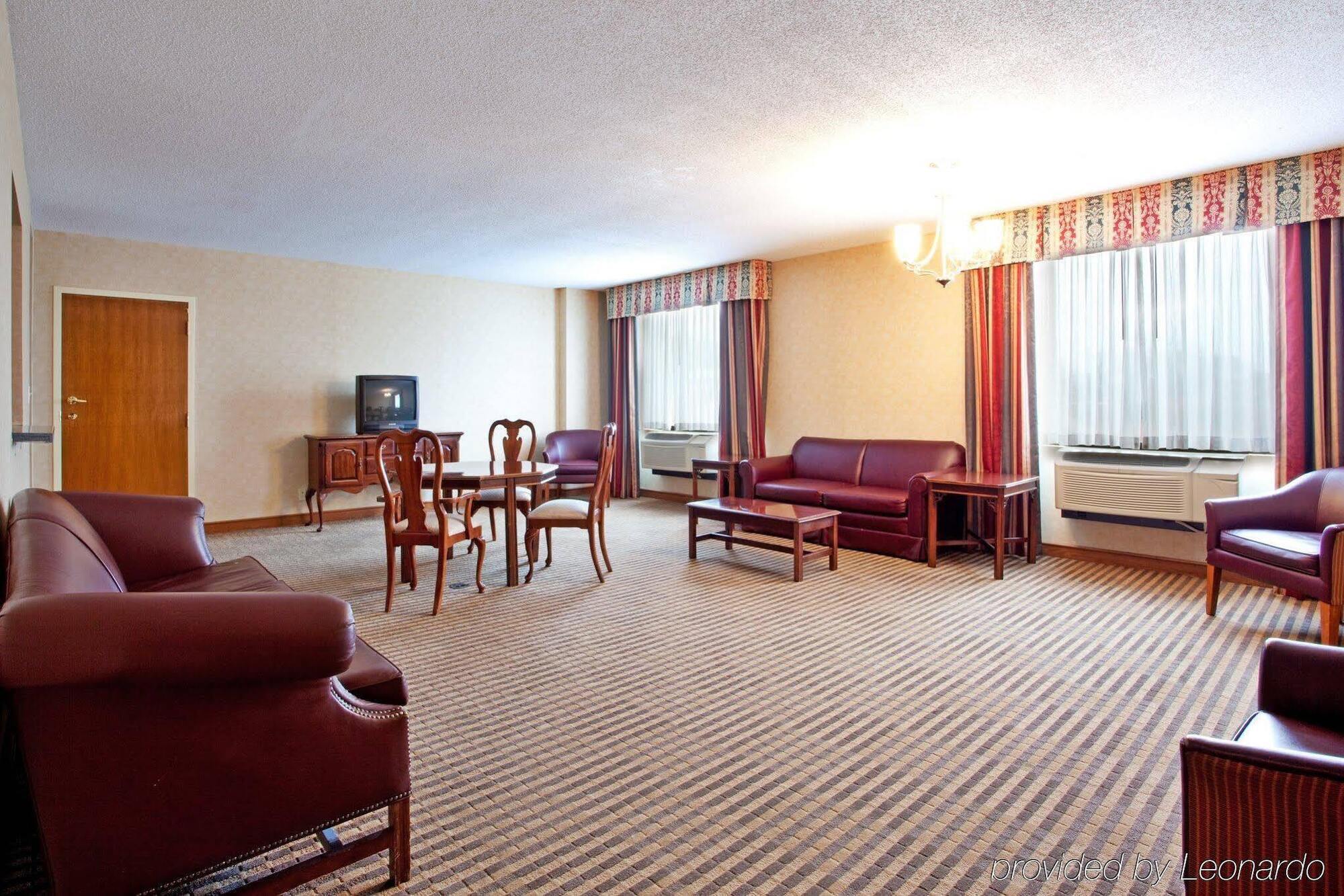 Lynchburg Grand Hotel エクステリア 写真